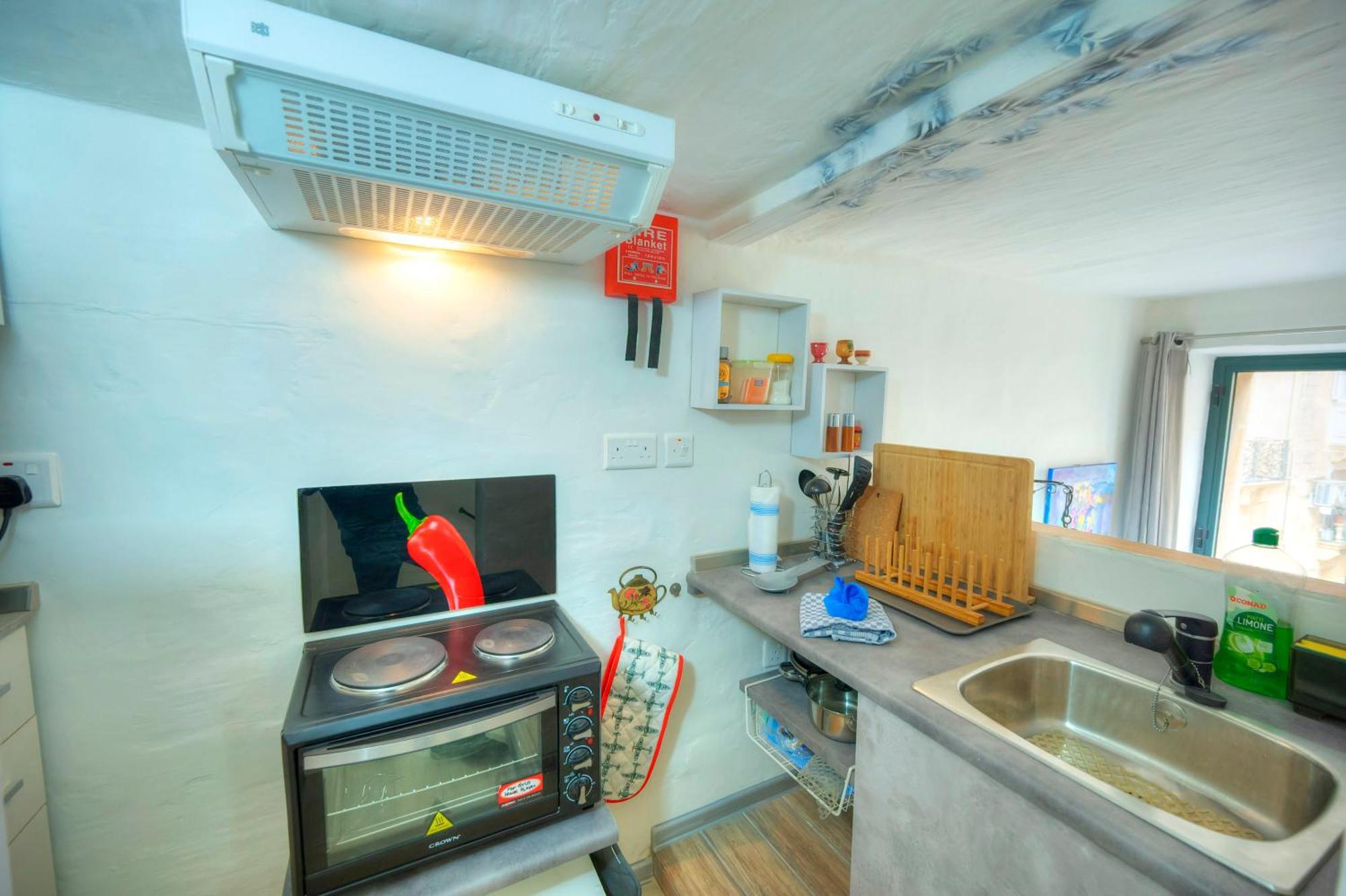 Charming 3 Storey Apartment In Valletta Centre, Ngri1-1 Экстерьер фото